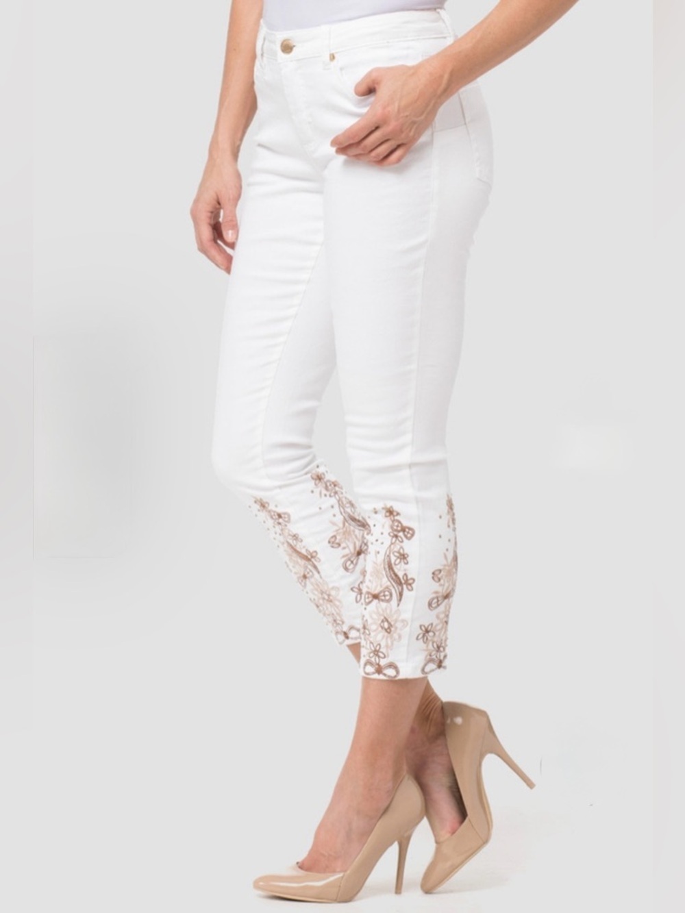 Joseph Ribkoff White Embroidered Capri Jeans Slim Stretch NWT Size 10